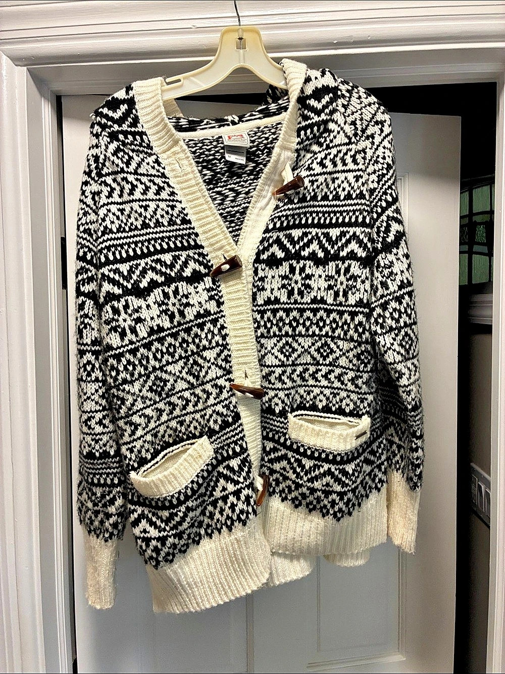 Avalanche Fair Isle Toggle Hooded Cardigan Sweater Black & White Medium